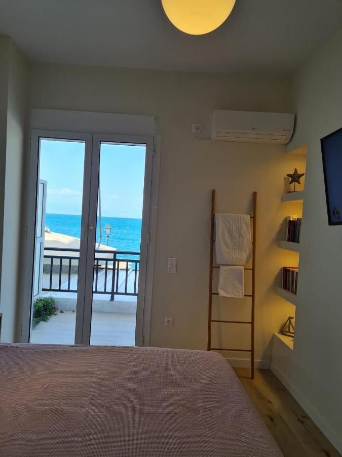 Apartamento Grace Seaside Loutráki Exterior foto
