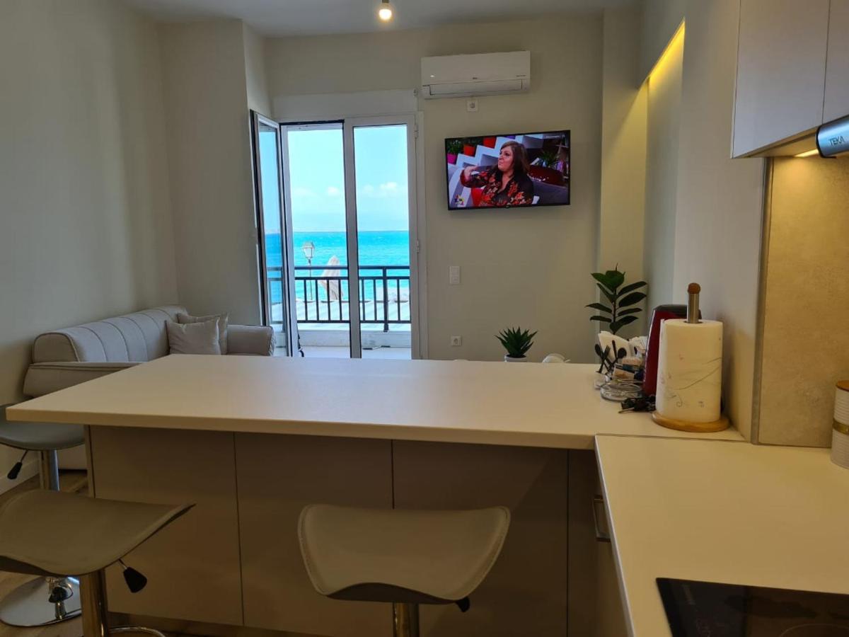 Apartamento Grace Seaside Loutráki Exterior foto
